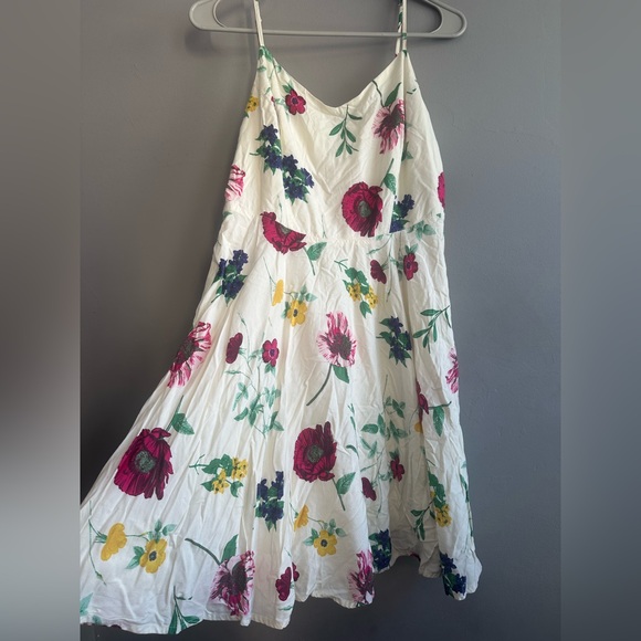 Old Navy White Floral A-Line Skirt - Picture 1 of 6